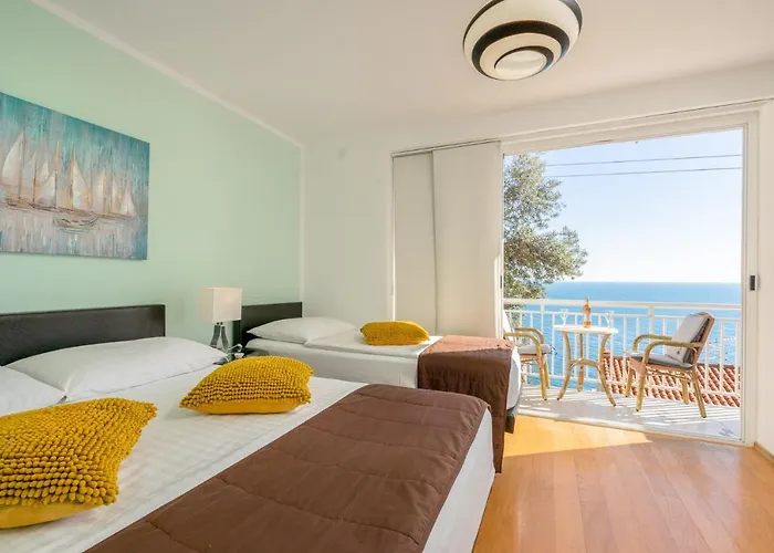 Apartments Banje Beach